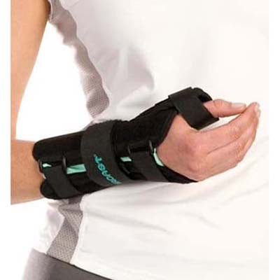 Aircast® A2™ Wrist Brace with Thumb Spica,  Black, Medium, Right